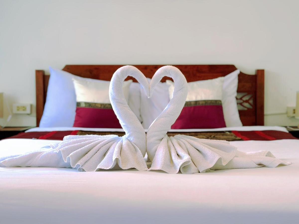 Hotel Baya Phuket Patong Ngoại thất bức ảnh