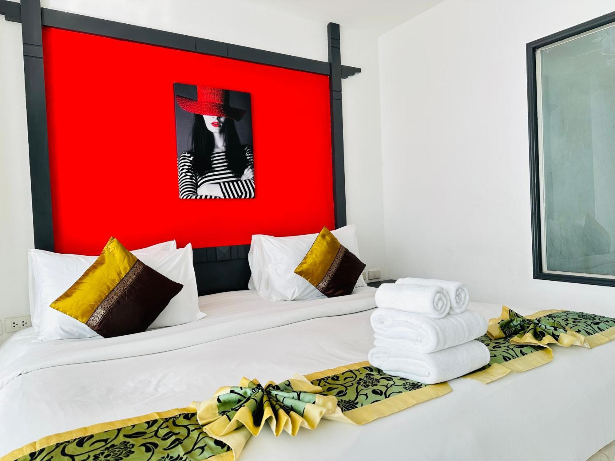 Hotel Baya Phuket Patong Ngoại thất bức ảnh
