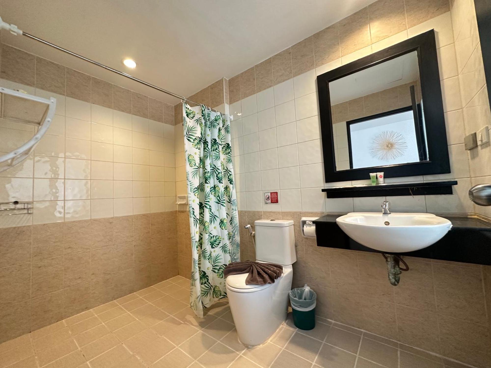 Hotel Baya Phuket Patong Ngoại thất bức ảnh